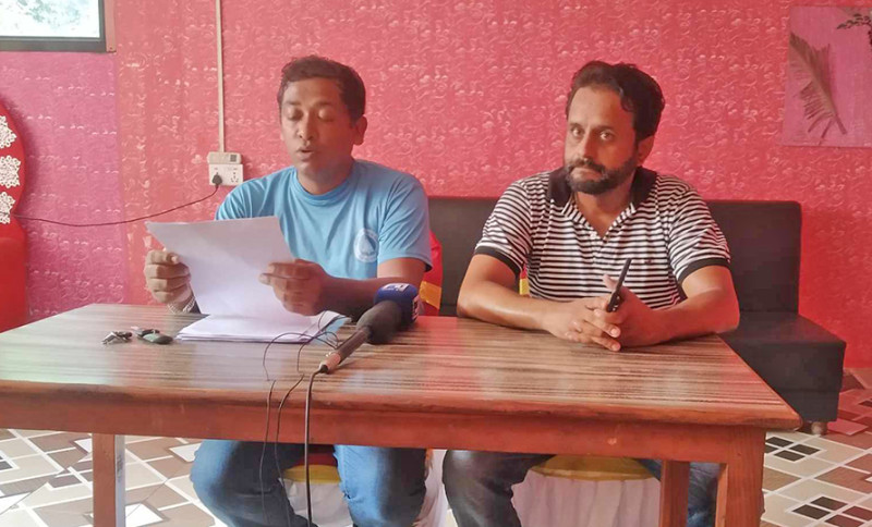 रास्वपा रूपन्देहीमा विवाद देखियो, विधानको कुरा उठाउनेमाथि कुटपिट 