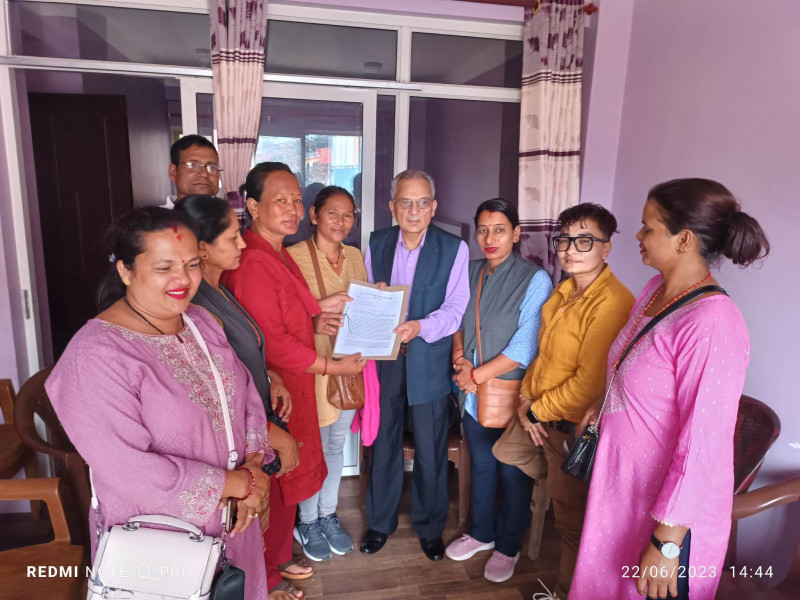 बालविकास शिक्षक केन्द्रीय समितिले बुझायो बाबुराम भट्टराईलाई ध्यानाकर्षण पत्र [तस्बिरहरू पनि]