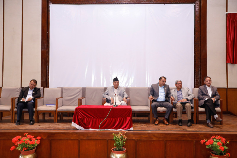 कांग्रेस संसदीय दलको बैठक बस्दै