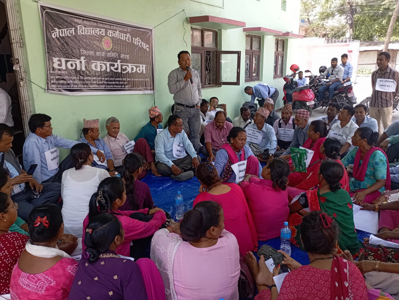 बजेट परिमार्जन गरी माग पूरा गर्न विद्यालय कर्मचारीको आग्रह, नगरिए थप कडा आन्दोलन