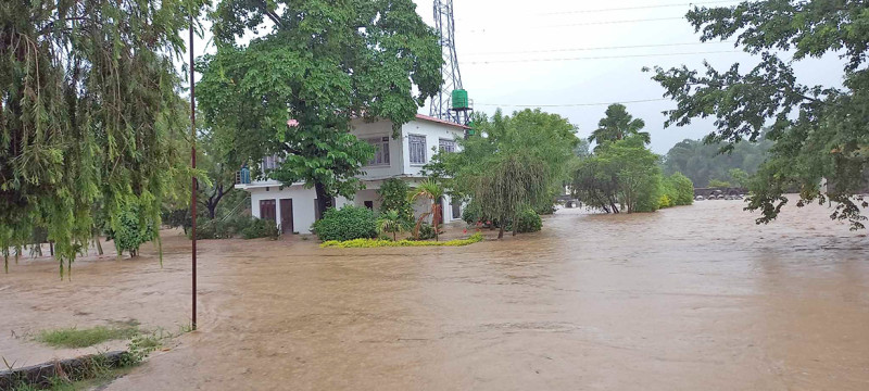 दाङको देउखुरी क्षेत्र डुबानमा 