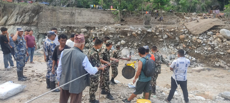 हेवाखोला तर्न तुइन र फड्केको सहारा 