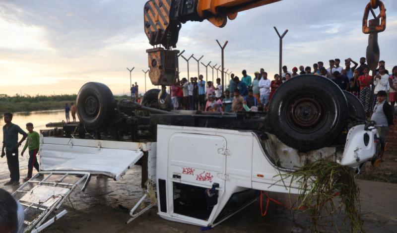 रूपन्देहीमा हराएको दूध बोक्ने गाडी फेला पर्‍यो, चालक र सहचालक बेपत्ता