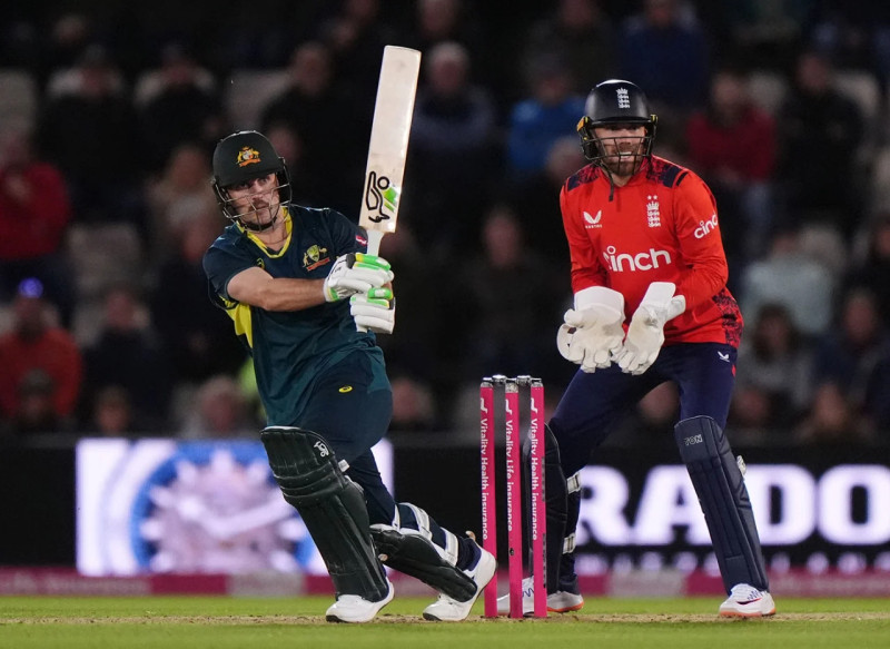 इङ्ल्यान्डविरुद्धको टी२० सिरिजको पहिलो खेलमा अस्ट्रेलिया विजयी