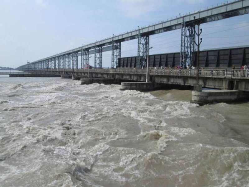 महाकालीमा पानीको बहाव बढ्यो, सवारिसाधन चलाउन बन्देज