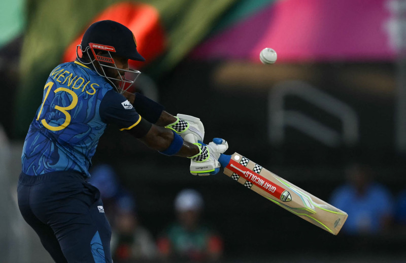 श्रीलंका टी२० विश्वकपबाट बाहिरियो