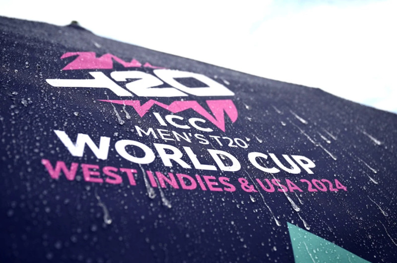 भारतविरुद्ध इङ्ग्ल्याण्डले टस जित्यो, रोज्यो फिल्डिङ 