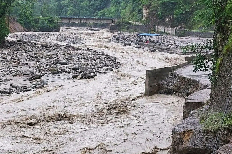 ताप्लेजुङमा बाढीपहिरोको जोखिममा रहेका बस्ती स्थानान्तरण गरिने