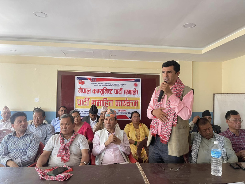 एकीकृत समाजवादीका जिल्ला अध्यक्ष नै एमालेमा प्रवेश 