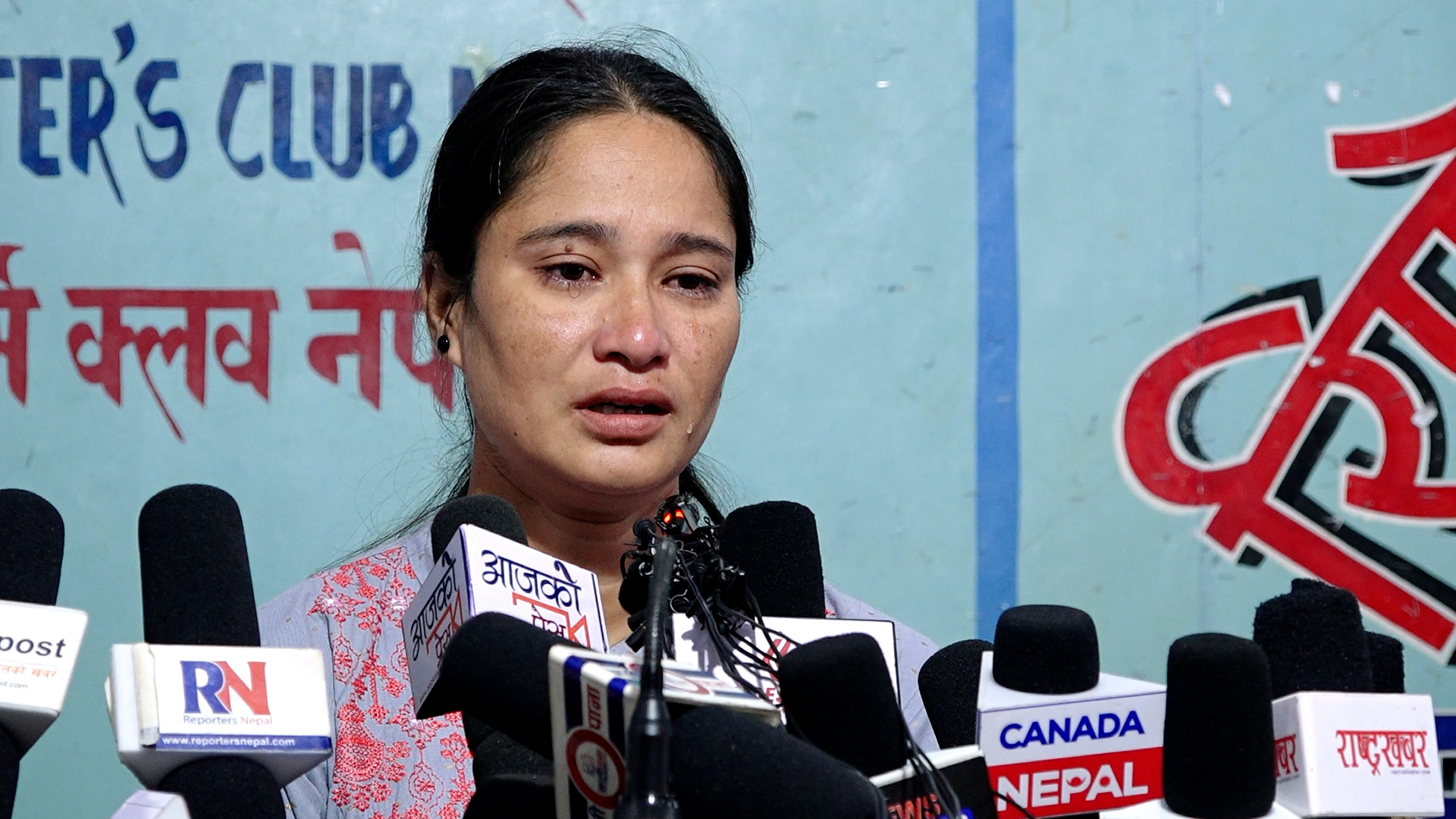 पत्रकार सम्मेलनमै बेहोस भइन् भारती