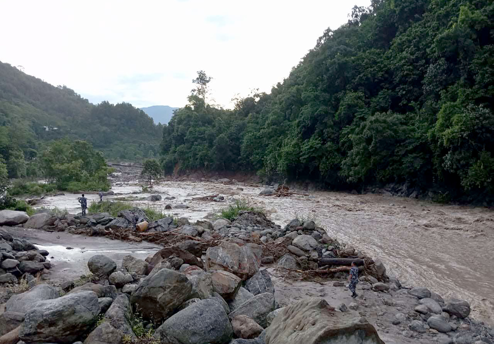 बाढीपहिरोमा परी आजसम्म १४५ जनाको मृत्यु