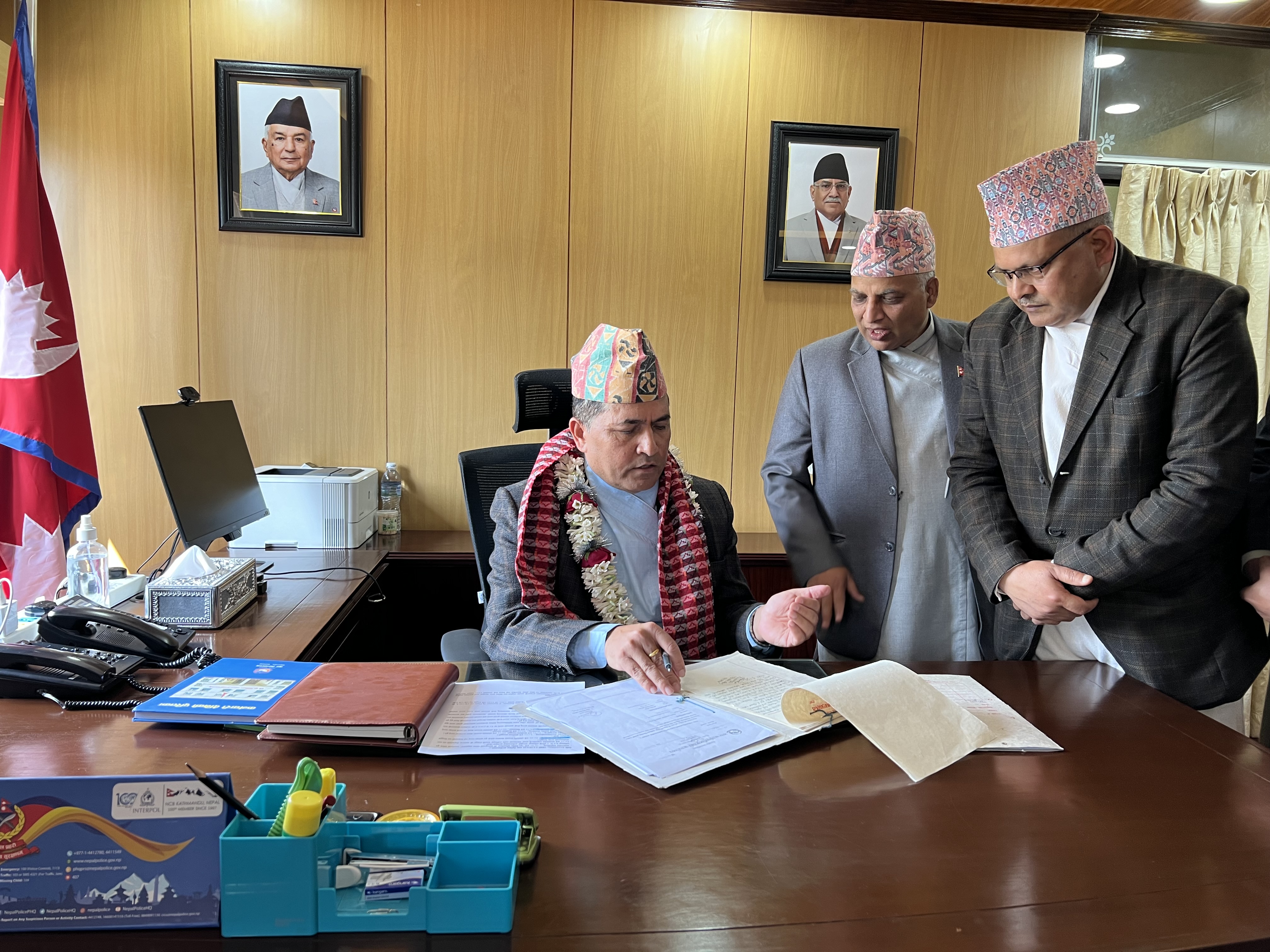 गृहसचिव बनेपछि अर्यालले भने— दलाल र विचौलियालाई निरुत्साहित गर्नुपर्छ