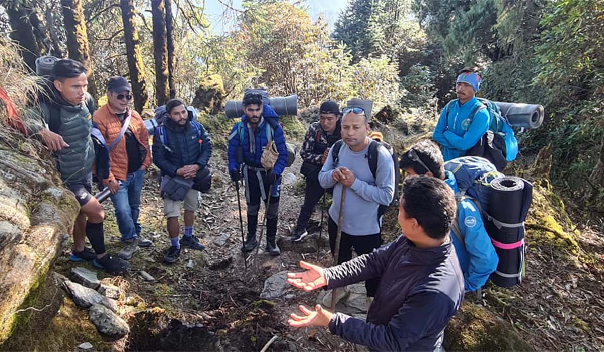 पुरानै लयमा फर्कियो हेलम्बुको पर्यटन व्यवसाय