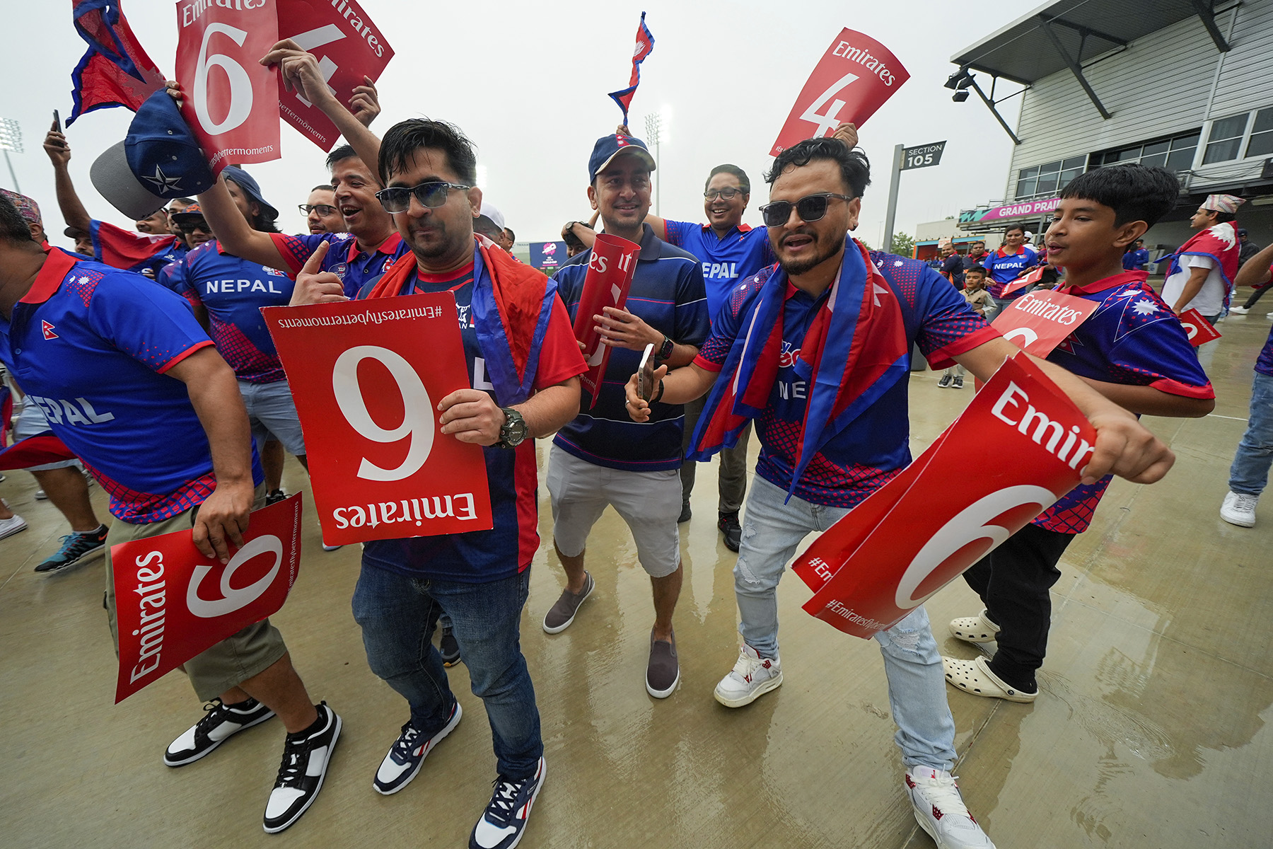 Nepal-fans-cheer-1717523683.jpg