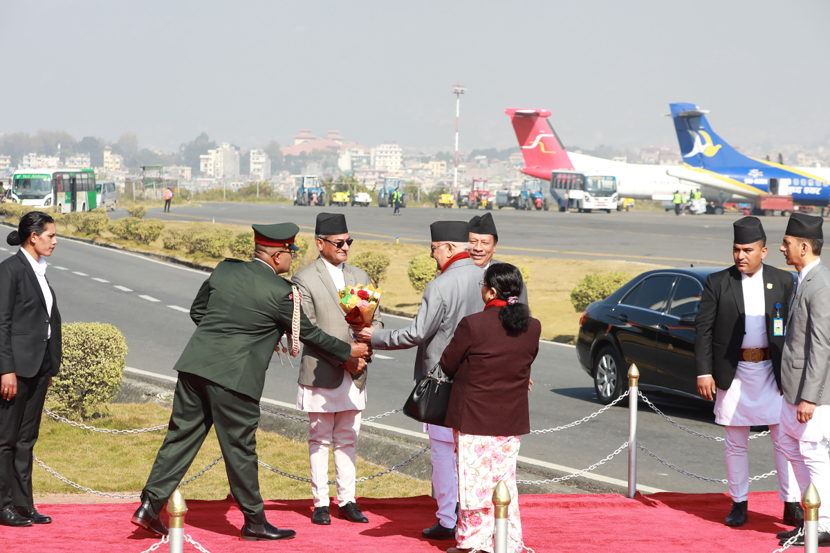 चीन भ्रमण सकेर फर्किए प्रधानमन्त्री