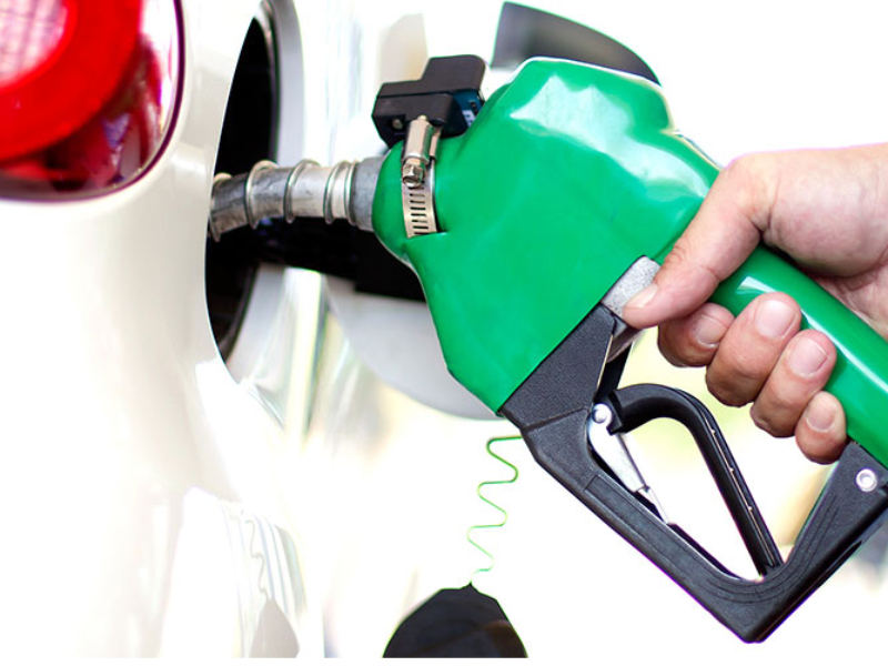 पेट्रोलको मूल्य लिटरमै ७ रुपैयाँ घट्यो, मट्टितेल र डिजेल ५ रुपैयाँले सस्तियो