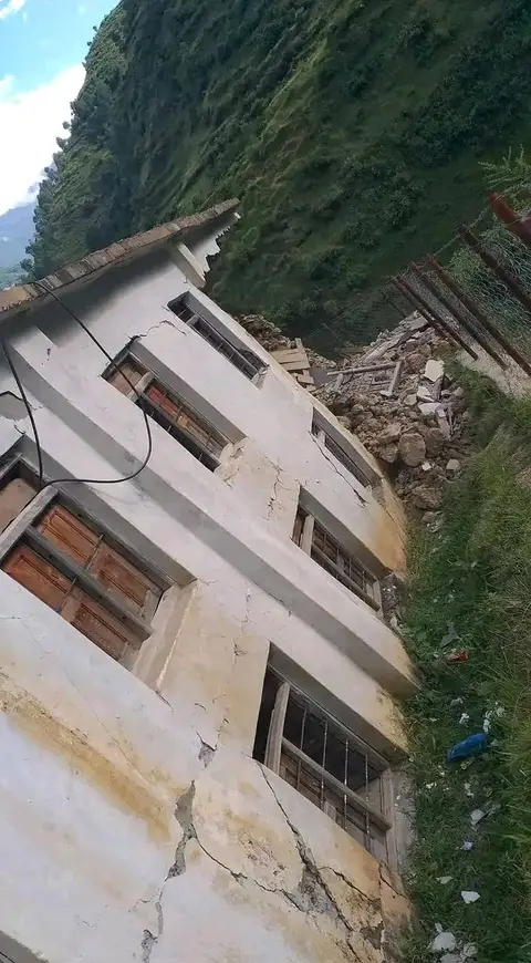 Photo-1-earthquake-1696337183.jpg