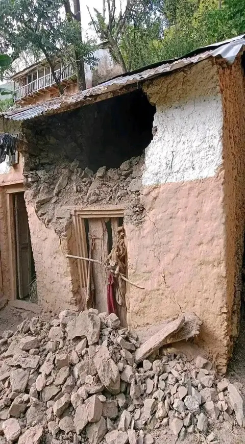 Photo-4-earthquake-1696337182.jpg