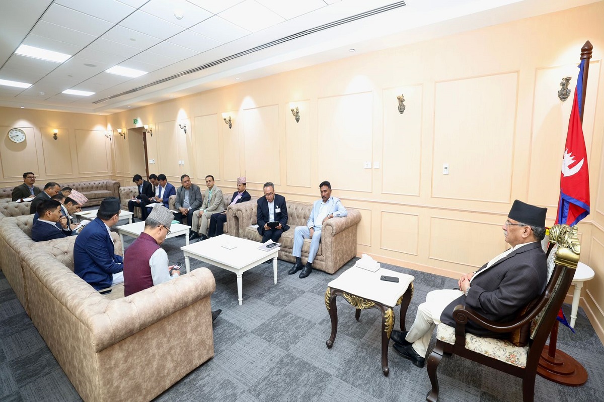 वैदेशिक रोजगारीलाई मर्यादित बनाउन प्रधानमन्त्रीको निर्देशन