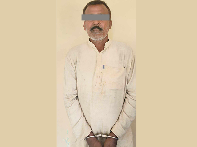 २५ वर्षदेखि प्रहरीको खोजी सूचीमा रहेका कुख्यात अपराधी पर्साबाट पक्राउ  