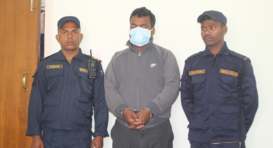 ज्यान मार्ने धम्की दिई रकम माग्ने पक्राउ 