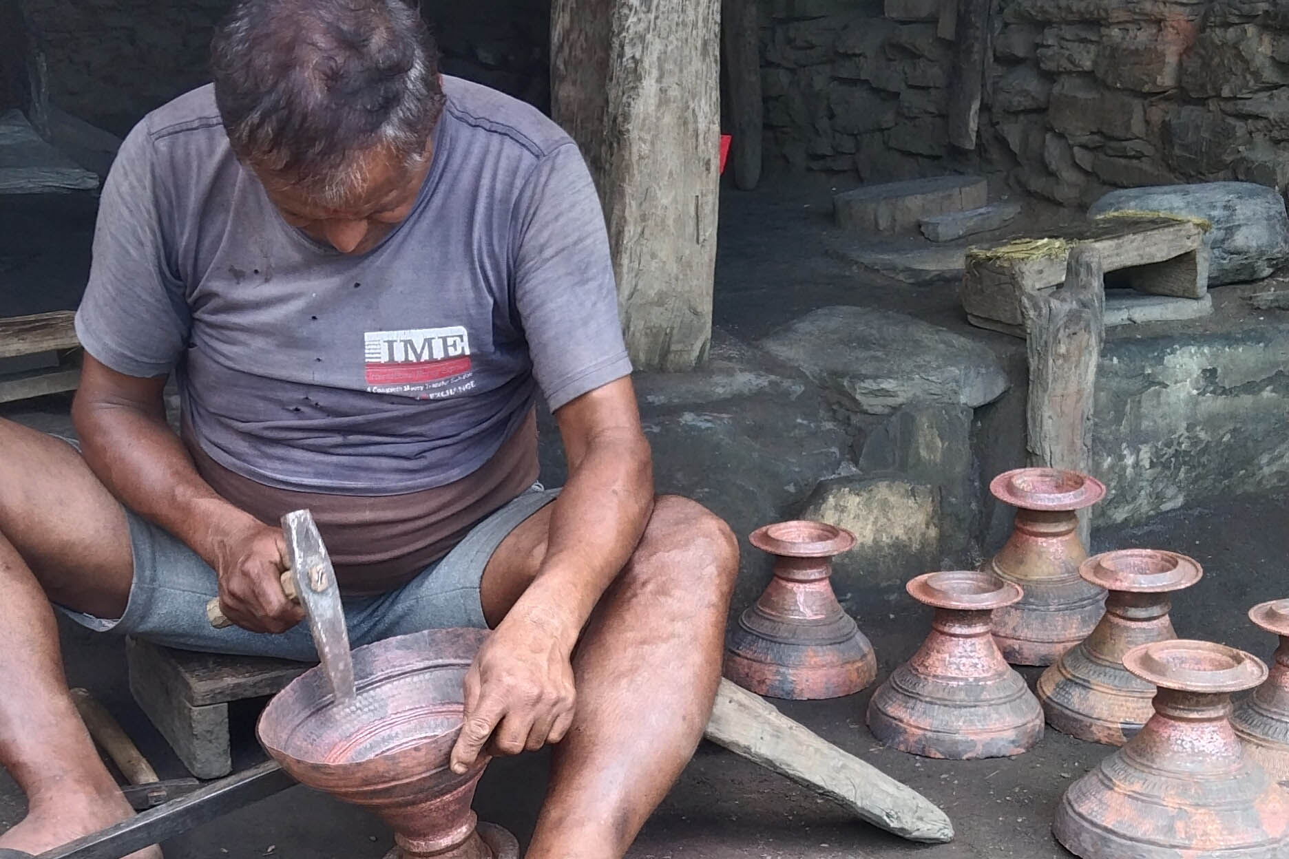 मासिक एक लाख पेन्सन आउँछ, पैसाले पुग्यो भनेर फर्किएर...