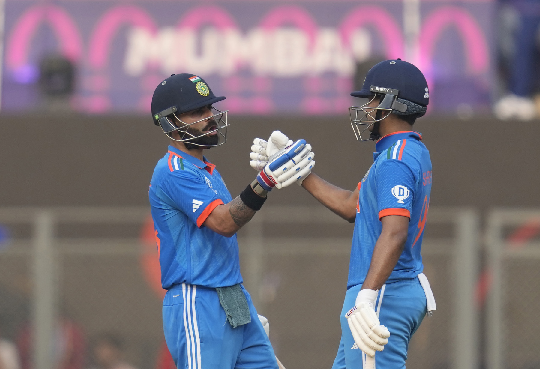 Virat-Kohli-and-Shreyas-Iyer--1700051049.jpg