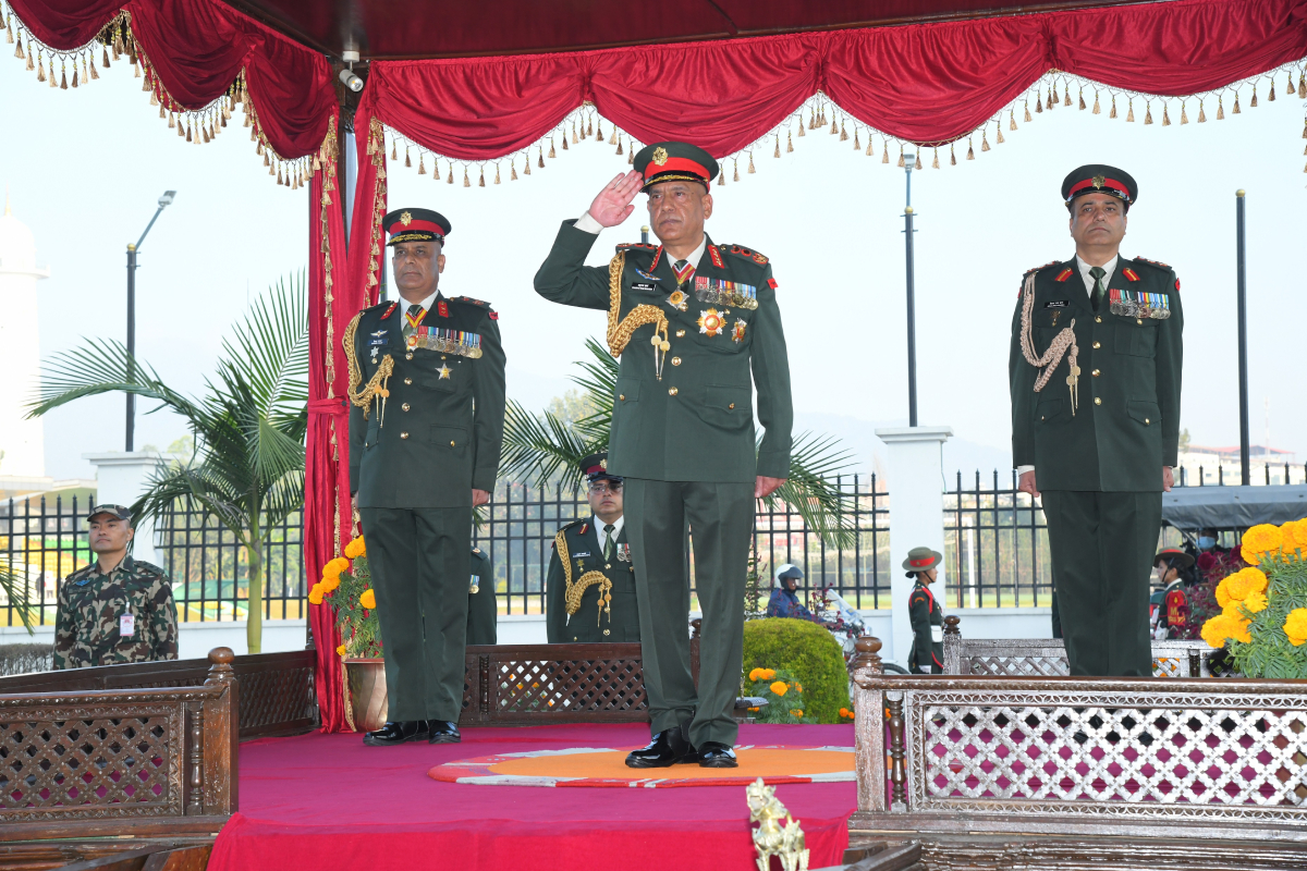 army-chief-china-visit-2-1698392930.jpg