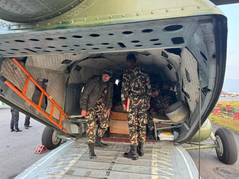 सेनाको हेलिकप्टरमार्फत गर्भवतीको उद्धार 