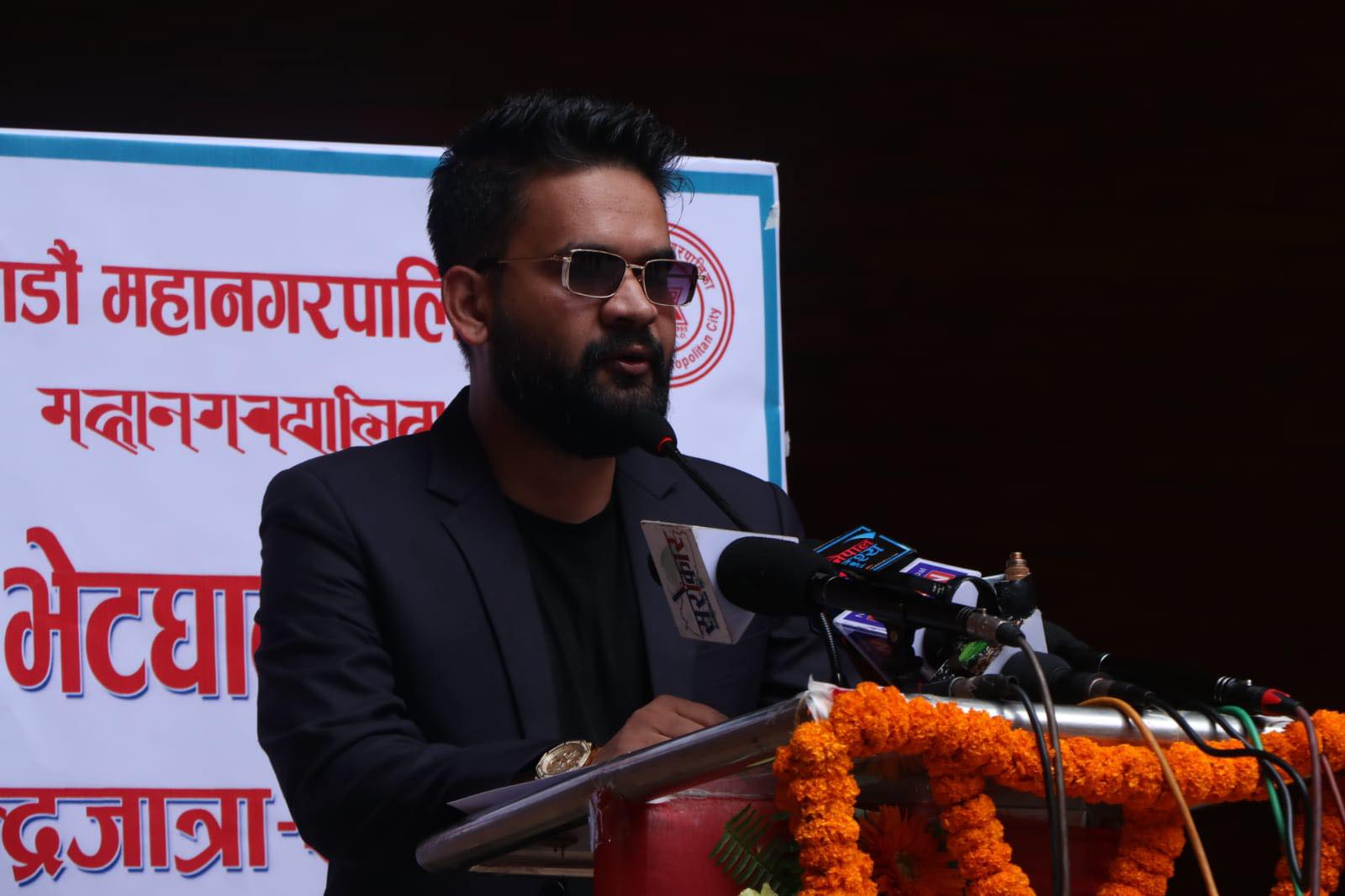 काठमाडौंवासीलाई २४ सै घण्टा निःशुल्क एम्बुलेन्स सेवा दिने बालेनको घोषणा