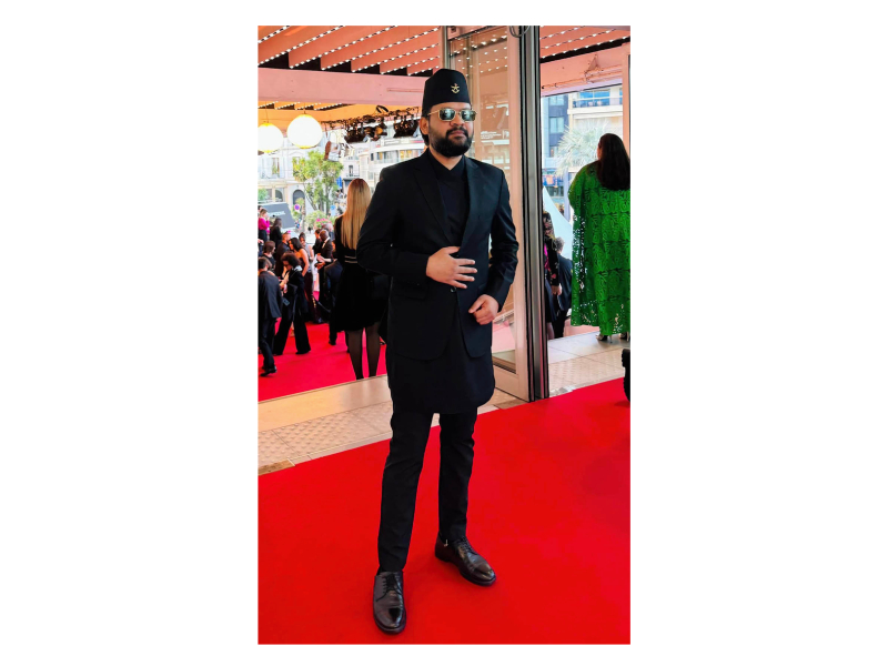 कान्स फिल्म फेस्टिभलको रेडकार्पेटमा बालेन