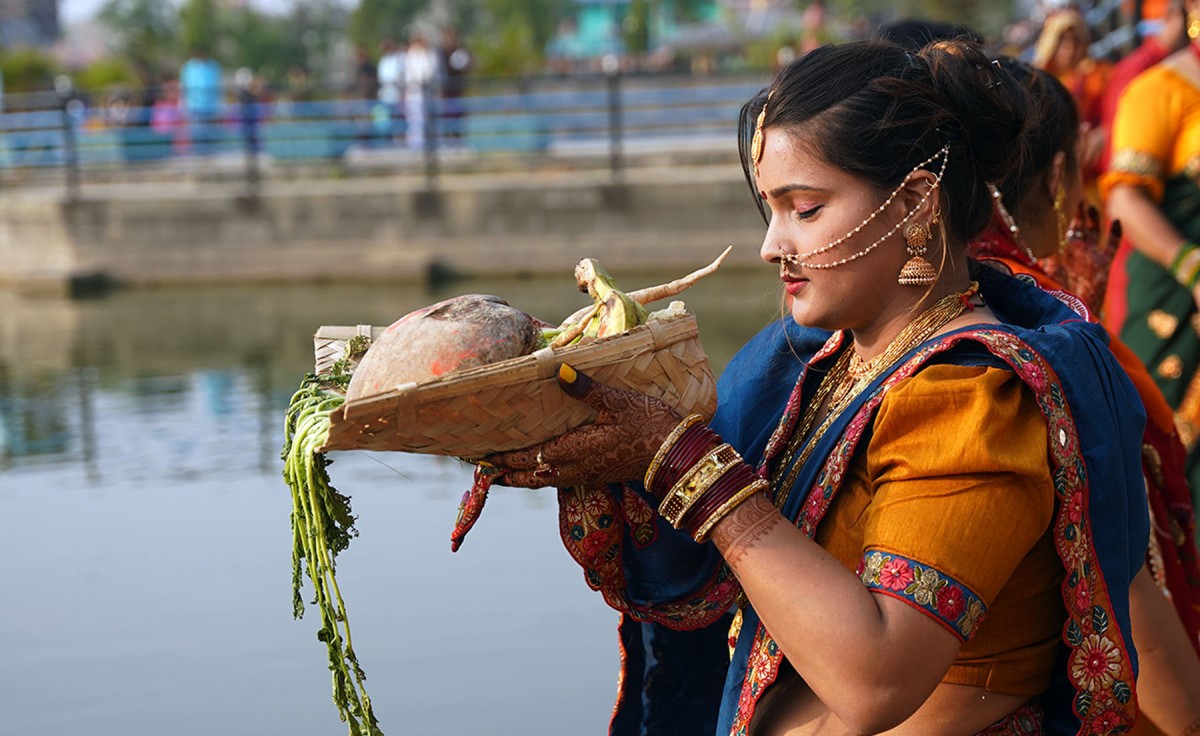 उदाउँदो सूर्यलाई अर्घ दिएसँगै छठ सम्पन्न