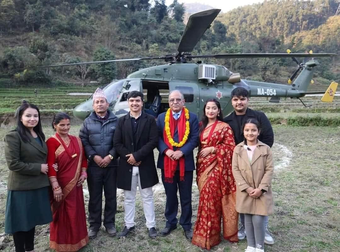 सेनाको हेलिकप्टरमा नातिनी ज्वाइँसहित घुम्न गएको भन्दै सामाजिक सञ्जालमा प्रधानमन्त्रीको चर्को आलोचना