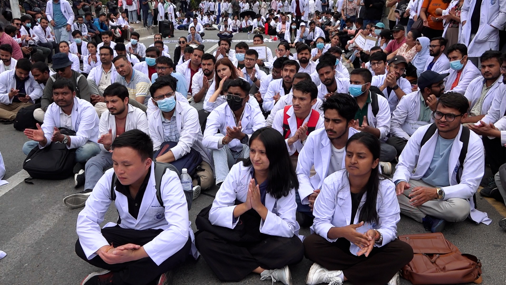 doctor-andolan-1696074341.jpg