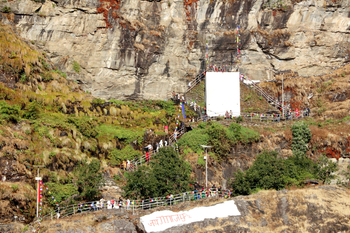 ganga-jamuna-mandir-dhading-mela-1700719271.jpg
