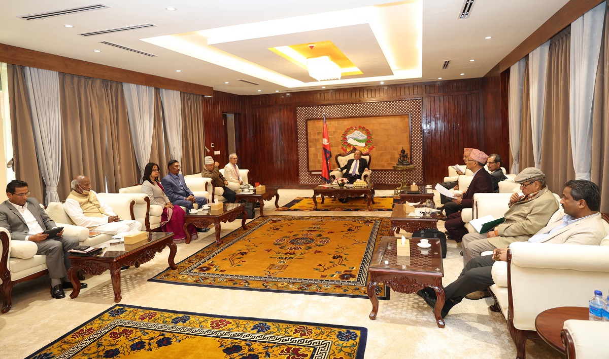 सत्ता गठबन्धनको बैठक बालुवाटारमा सुरु