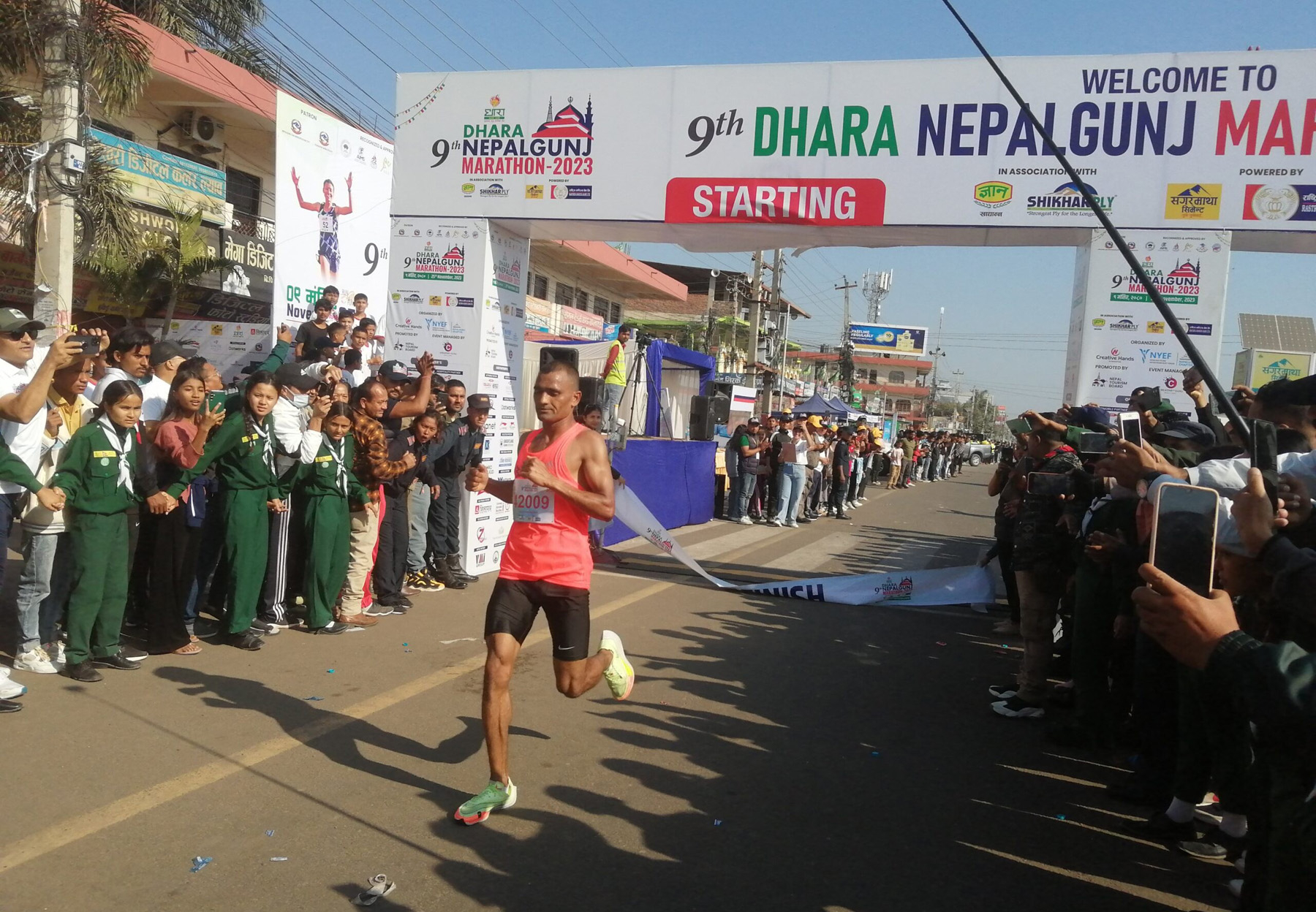 नवौँ नेपालगञ्ज म्याराथनको उपाधि गोपीचन्द्र पार्की र सन्तोषी श्रेष्ठलाई
