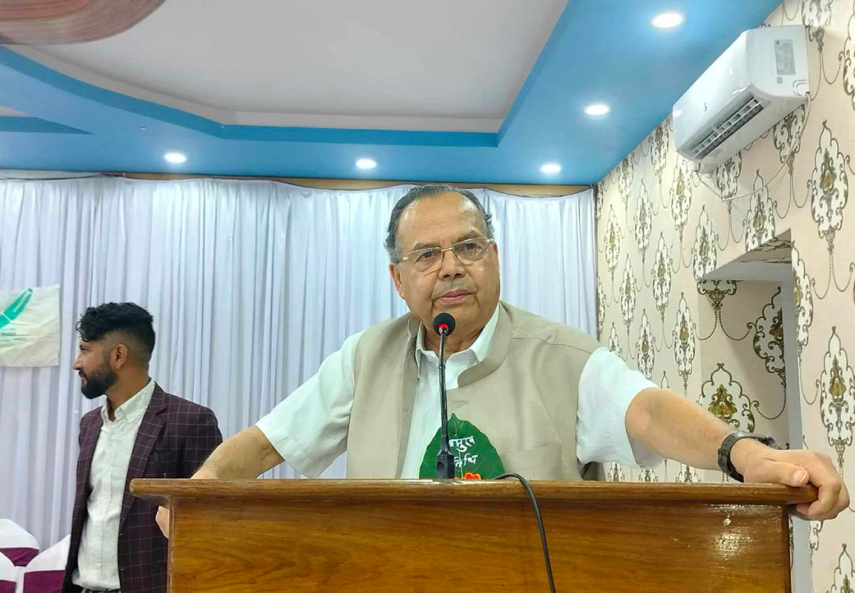 कम्युनिष्ट पार्टीमा अवसरवाद मौलाएको झलनाथको आरोप