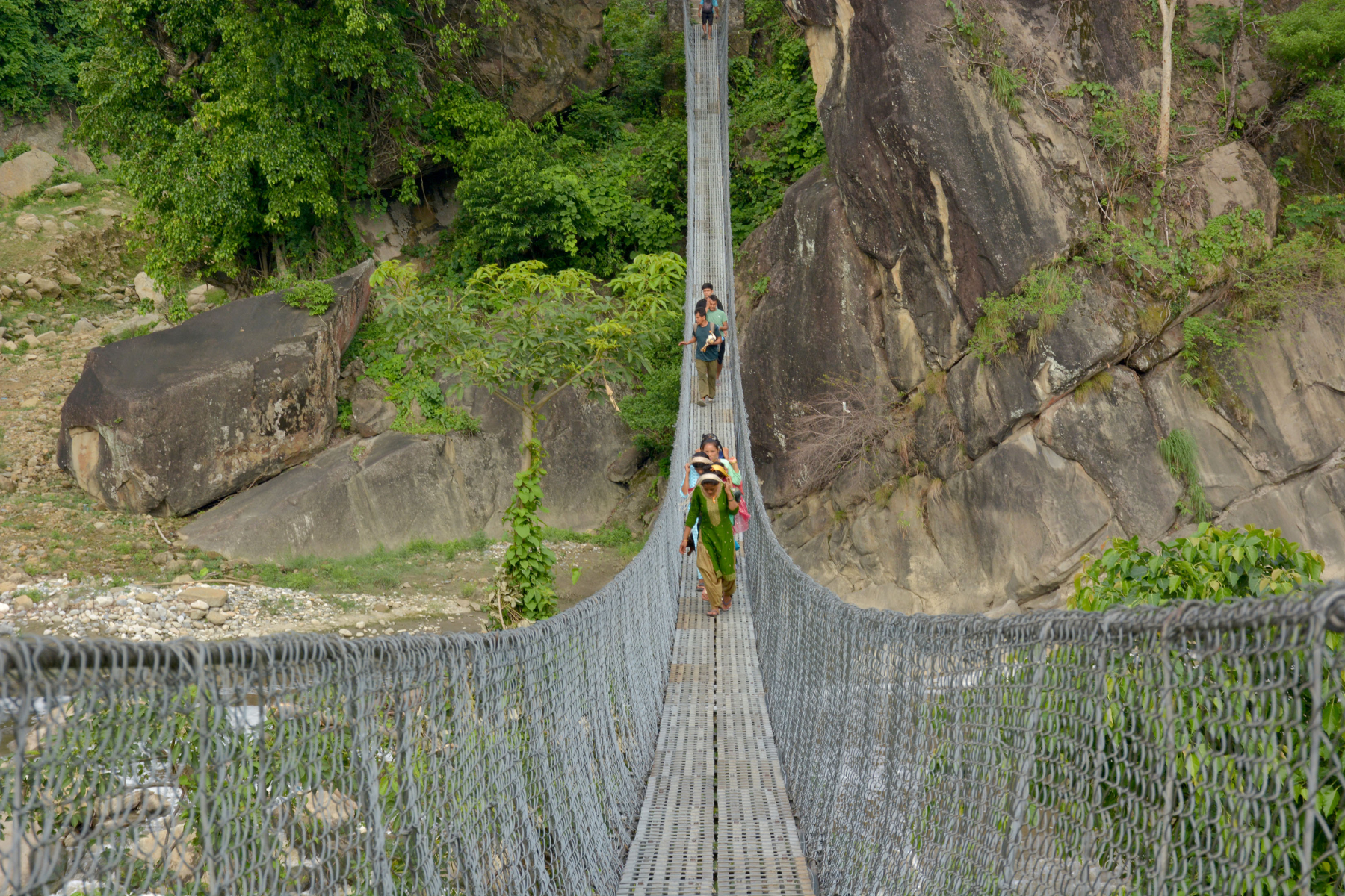 बागलुङमा बने दुई वर्षमा ४१ झोलुङ्गे पुल