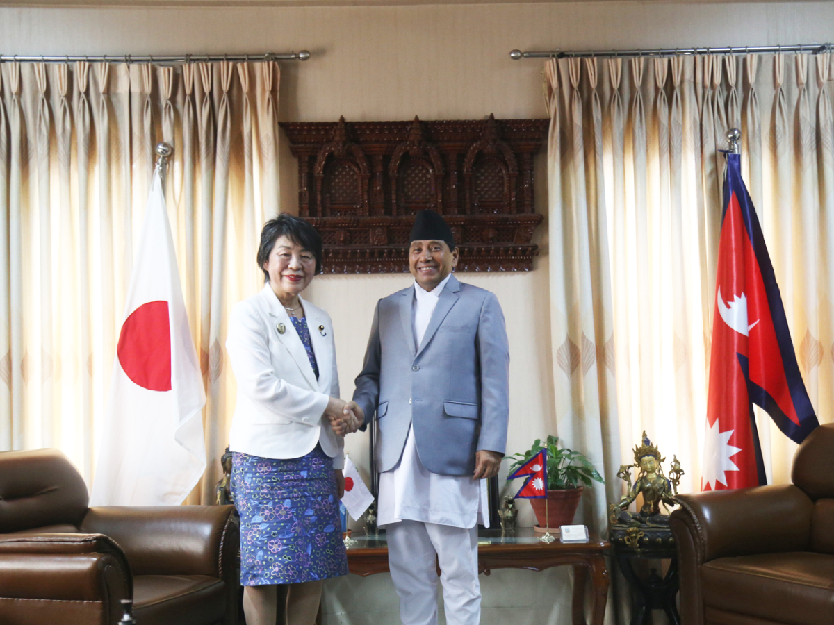 सिंहदरबारमा उपप्रधानमन्त्री श्रेष्ठ र जापानका विदेशमन्त्री योकोबीच भेटघाट