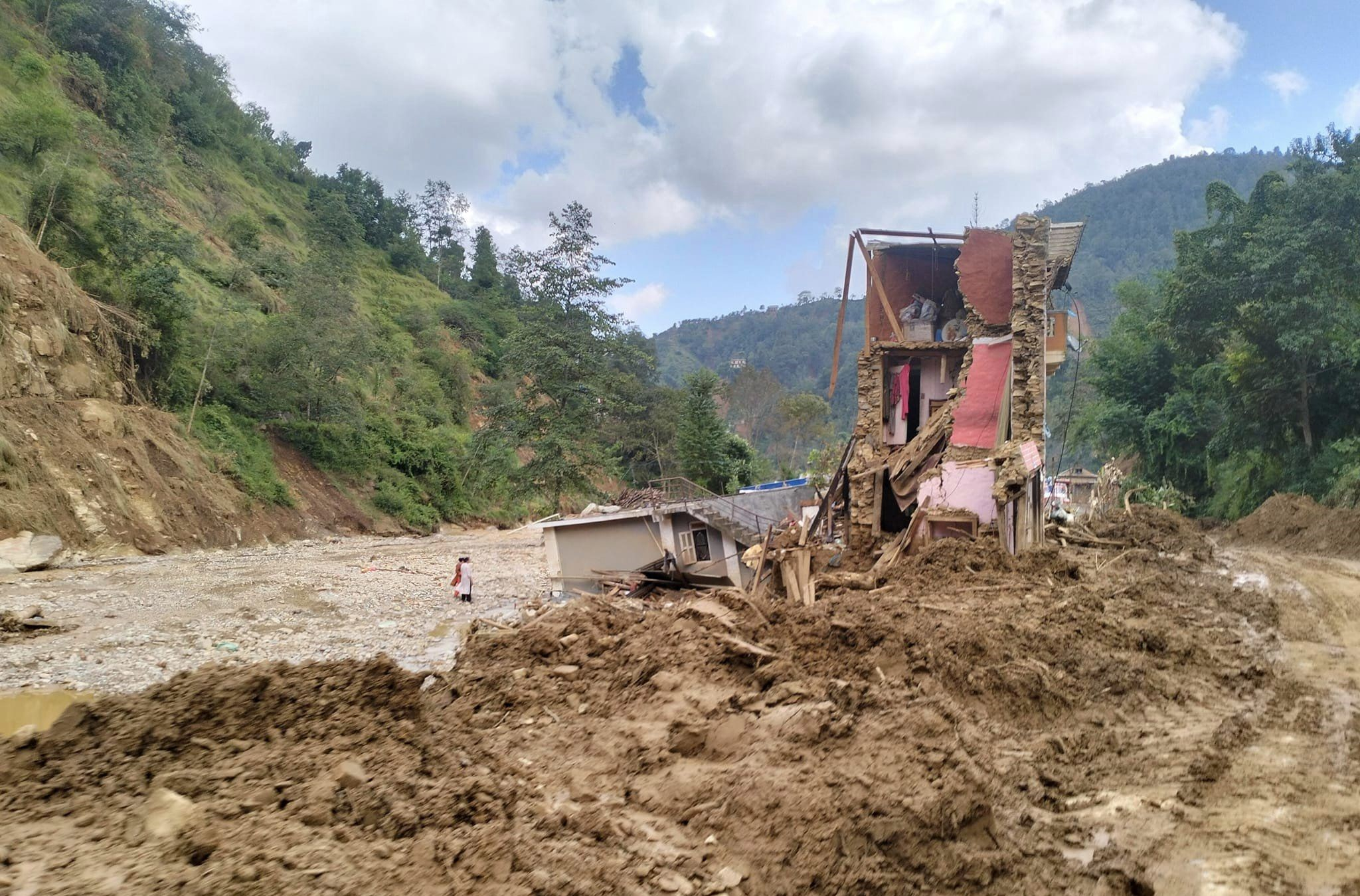 विपद्‌को १ महिना : काभ्रेमा अझै भएन क्षतिको पूर्ण विवरण संकलन