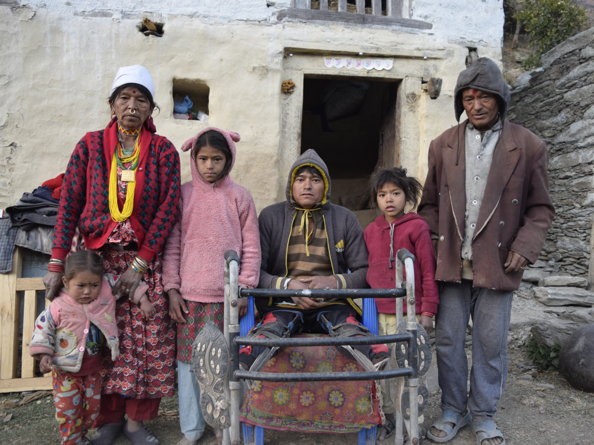 लक्ष्मणलाई अभिशाप बन्यो खडीखानीको सपना  