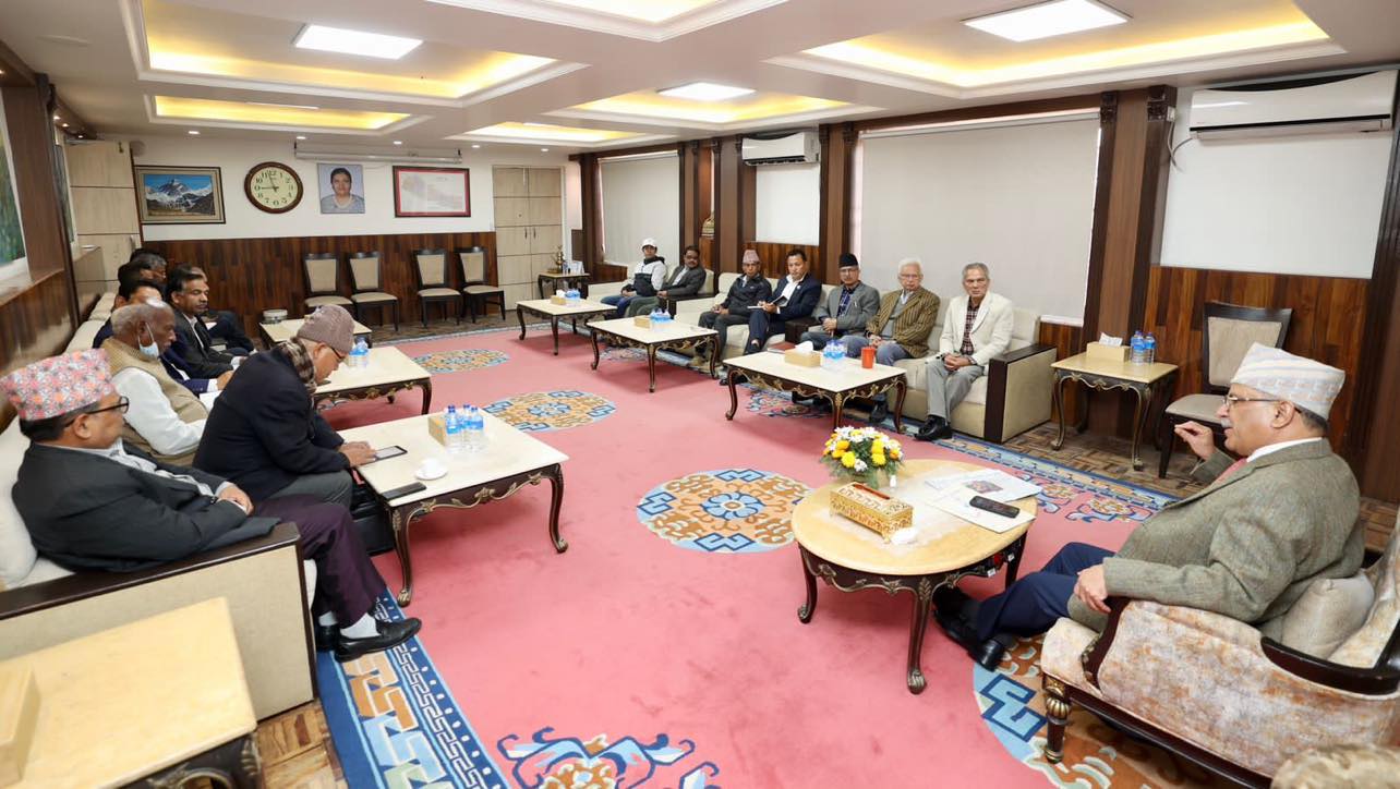 ‘एकतालाई बिथोल्नेहरू माओवादीभित्रै’