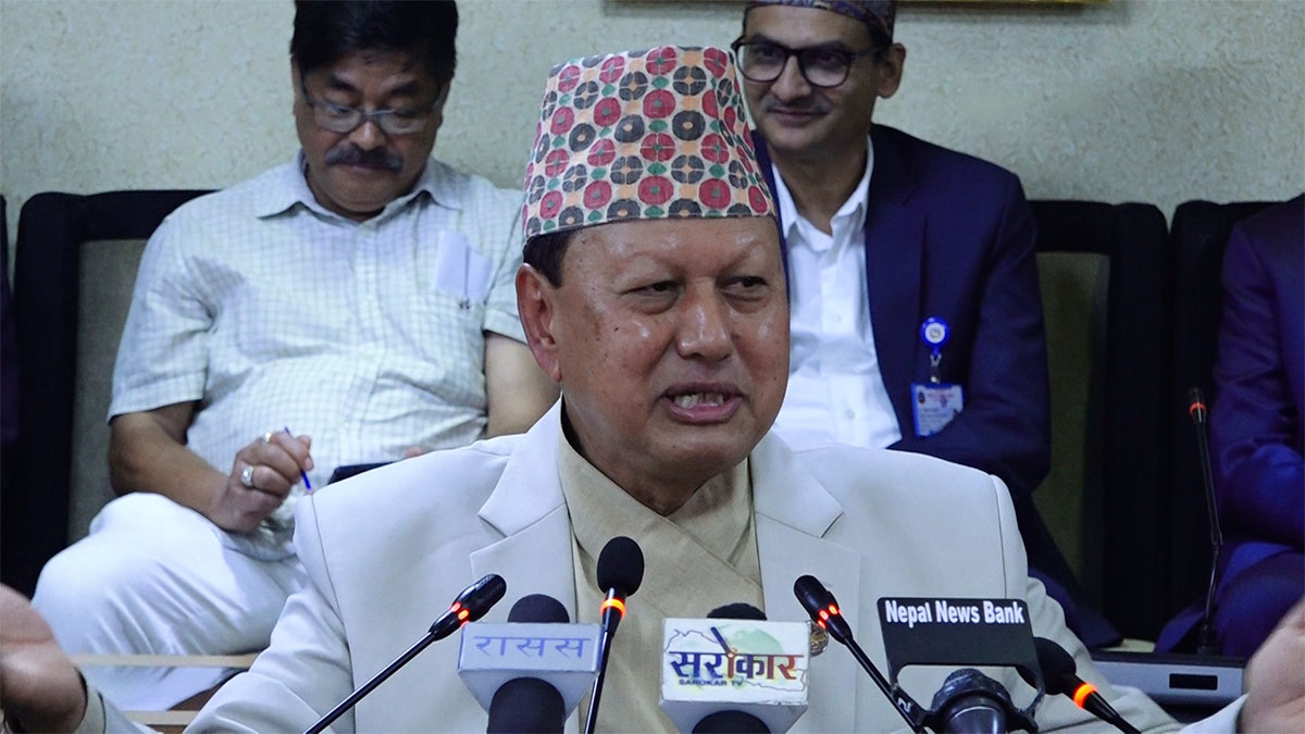 स्वास्थ्य क्षेत्रका हजारौँ दक्ष जनशक्तिको भविष्यमाथि राज्यले खेलबाड गर्यो : मन्त्री बस्नेत