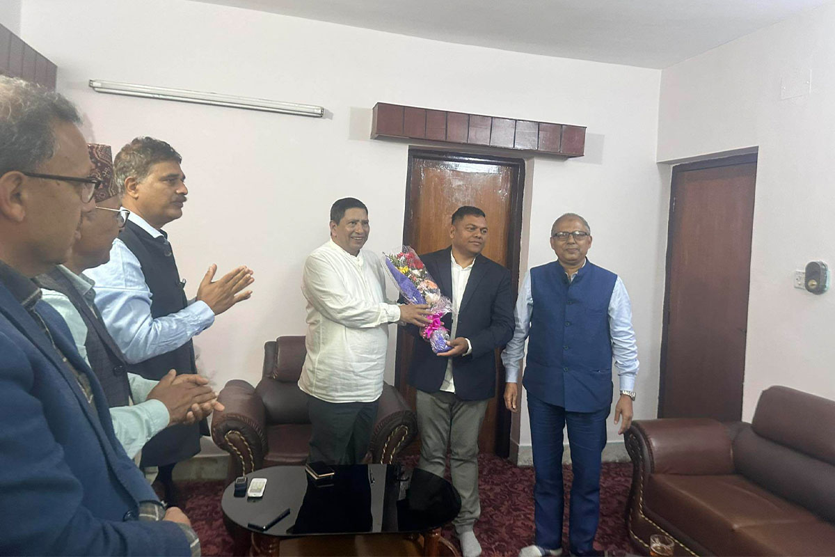 भ्रष्टाचार र कमिसनको जालो तोड्न निरन्तर लागिपरेको छु : उपप्रधानमन्त्री श्रेष्ठ