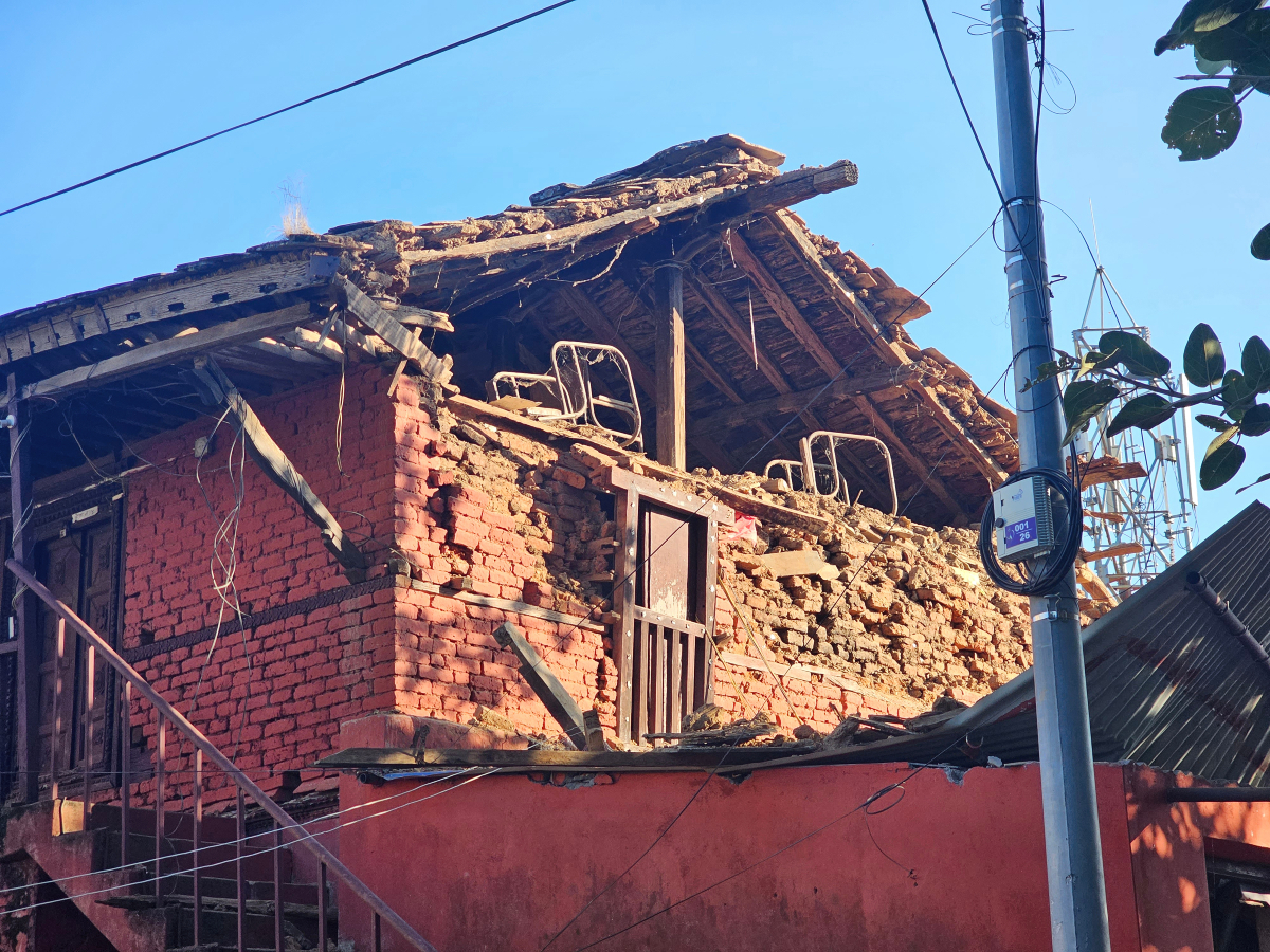 भूकम्पपीडितको अस्थायी आवास निर्माणका लागि १ अर्ब ४१ करोड निकासा
