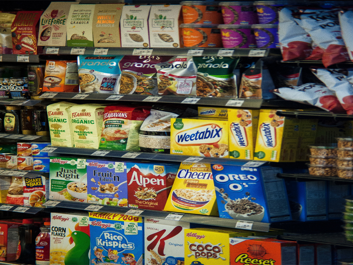 पसलमा मूल्यसूची छैन, म्याद गुज्रेका सामग्री छन्