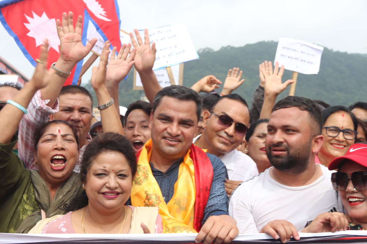 चक्रपथ विस्तारमा ढिलाइ भएको भन्दै नेता पौडेल दबाब यात्रामा