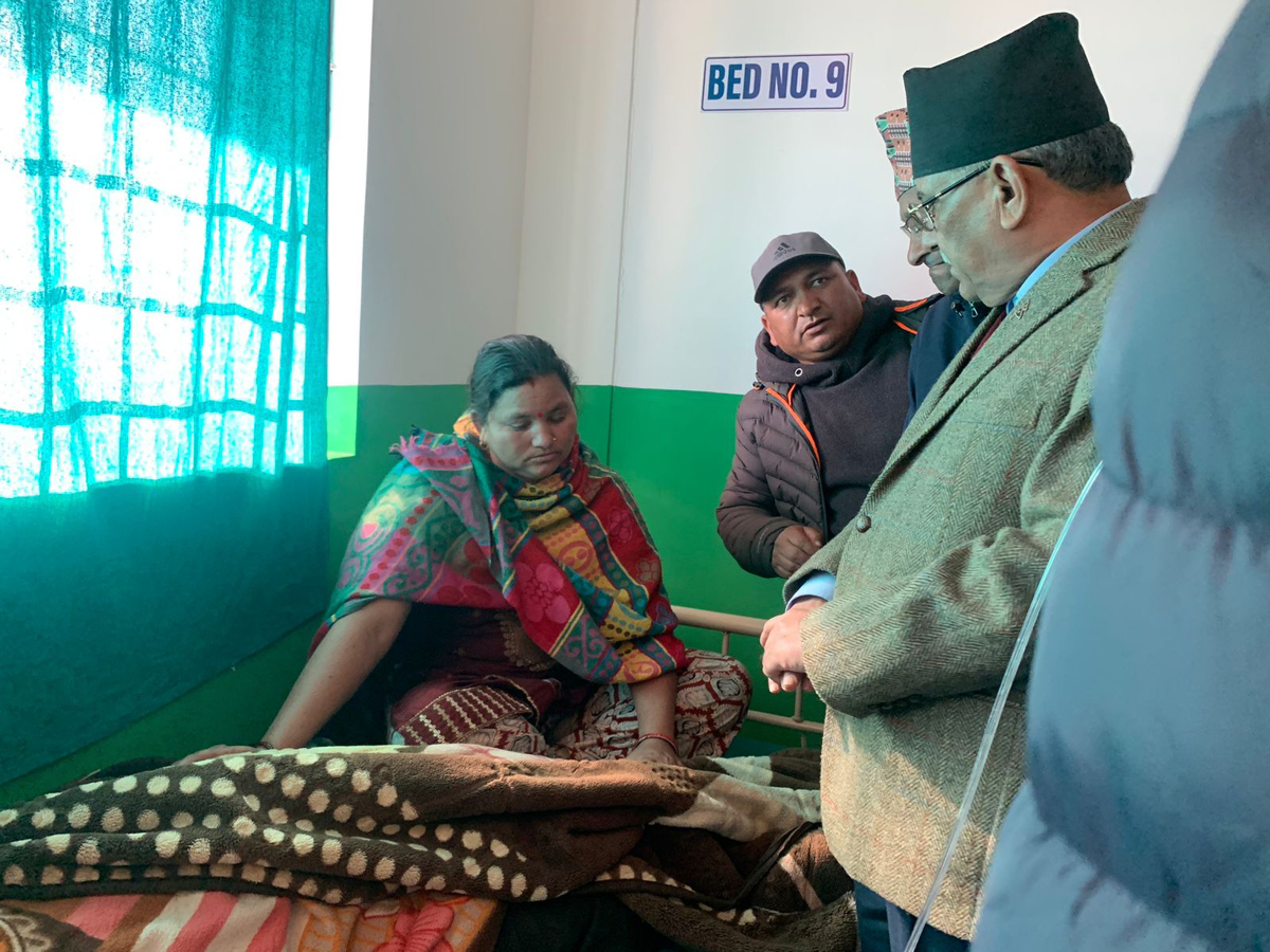 pm-prachanda-bhukamapa-ghaite-1699072750.jpg