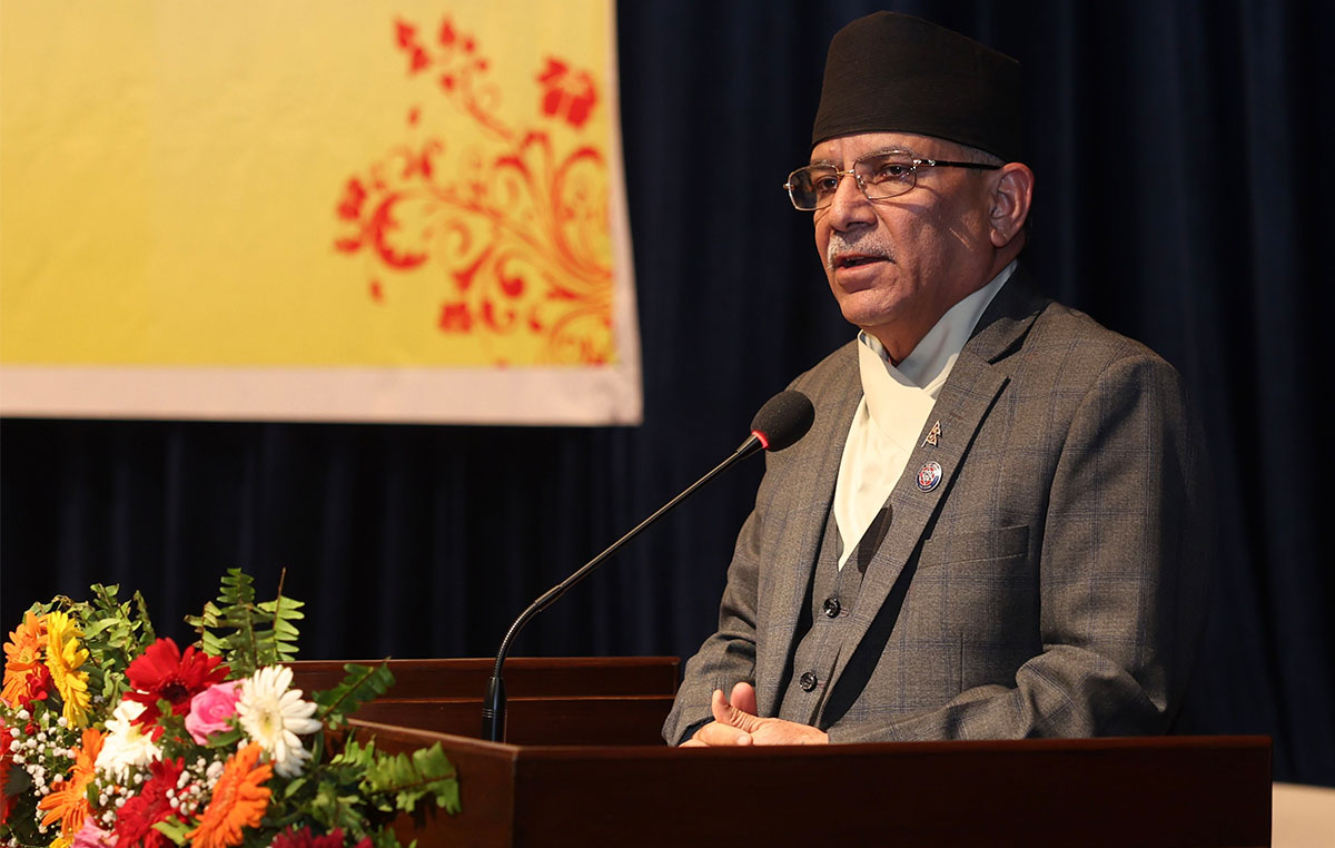 प्रधानमन्त्री प्रचण्ड भन्छन्– कला अनुरागी हुँ, राजनीतिले गर्दा त्यता ध्यान दिन पाइन
